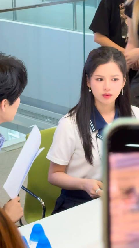 我滴个妈张婧仪好小的一颗头