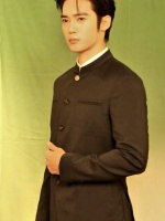 合声而鸣，交光互映