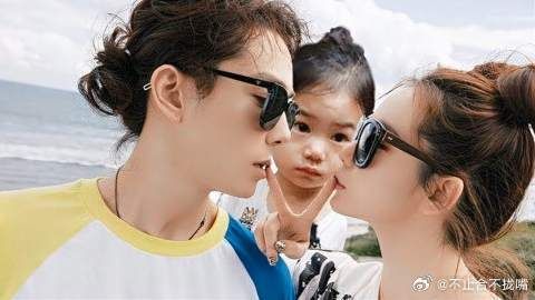 一家三口好温馨！戚薇李承铉带女儿出游被偶遇 6岁ucky长高明显