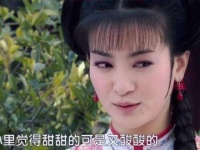 谈到喜欢的人时，嘴角会不自觉地上扬  视频分享