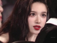 张婧仪穿圆领T恤引热议