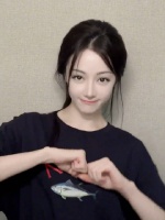 嗯？变装那一秒看了三遍，好丝滑的萌妹变女王！