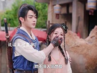 脸都要被捏成圆滚滚的球了 虞书欣 许凯