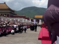 张凌赫开机大吉应援现场…张凌赫到啦