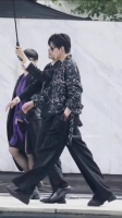 南枫路透照展现黄金比例身材