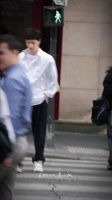 李昀锐巴黎街头路透，今日份清爽Diorboy