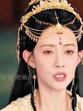 “为嫁给他无所不用其极，两人合起来八百个心眼子，笑死人了”