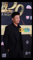 王宝强携《棋士》提名白玉兰奖最佳男主角亮相红毯