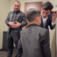 托普里亚儿子模仿父亲KO奥利维拉