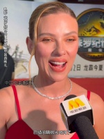 斯嘉丽约翰逊称受中国影迷热烈欢迎很荣幸