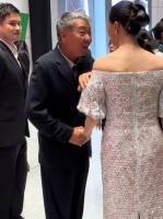 郑晓龙导演蒋欣同框～蒋欣漂亮，就是一会胖一会瘦的
