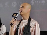 包贝尔戴上假发直接成魔