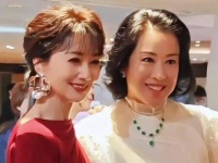 朱玲玲早已另嫁他人，但郭晶晶却仍能与前婆婆保持如此融洽的关系，令人称奇