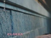 她没有喊他，也就没有回头