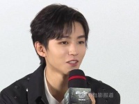 王俊凯谈五六天不洗头经历，幽默回应洗不洗已不重要