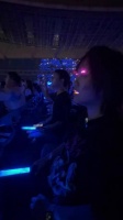 演唱会上果然不缺显眼包，为了引起注意看来是拼了