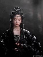 陈都灵黑裙古装造型精致神秘，太还原了