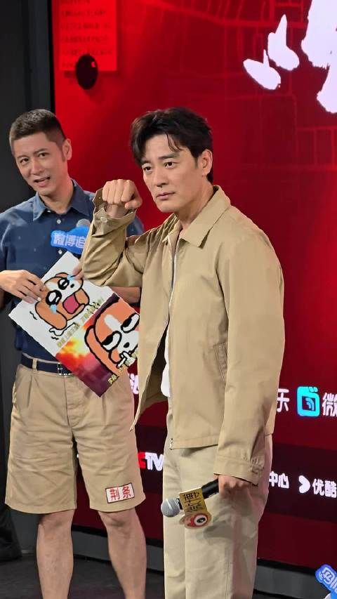 现场,@李光洁 终于在极强的信念感下,完成了自己的首次“啾咪”