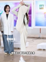 祝绪丹站立一字马，这柔韧度好牛