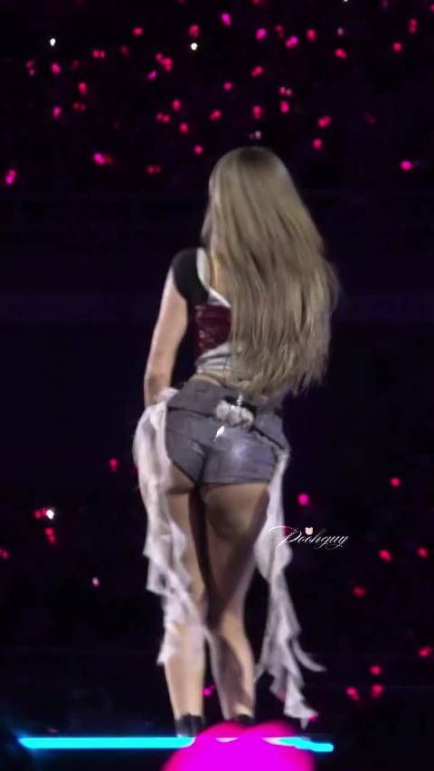 不敢想要是lisa在我面前这么跳