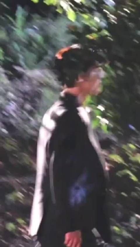 张凌赫王楚然《这一秒过火》路透,这强制爱的感觉太过火了