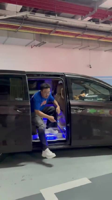 贾冰竟然瘦了40斤,走路都轻快多了,也不打呼了,焕然一新!