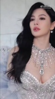 来自张雨绮的亲亲