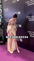 路人镜头下女星身高对比，关晓彤孙怡显高挑，赵今麦反差大