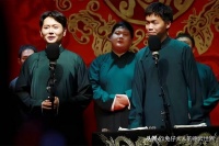 栾云平飞回北京，徒弟李筱奎机场迎接，因穿着，被调侃比师父老气