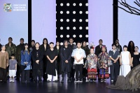 贵州“村T”年近八旬“姐妹花”亮相中国时尚大会：把苗绣打造成跨越地域与时间的“文化交响”