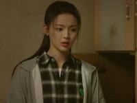 “从今往后，我的余生都将与你同行” 杨超越新剧带妈妈上大学