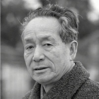 诗人艾青：除了作诗，还是画家，也喜欢手工艺制作