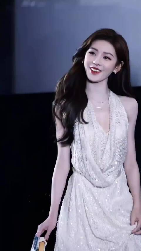 《深情眼》主演跳美美桑内,张予曦毕雯珺甜度拉满