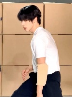 主包已经蜕变成我不认识的样子了！赶紧看几遍笛子舞回味回味我熟悉的颜安