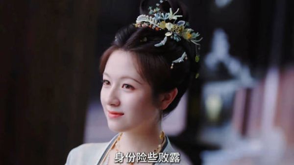 《朝雪录》今晚的预告全程高能,秦莞查案与旧日仇人碰面,身份险些败露