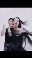 迪丽热巴扫腿舞