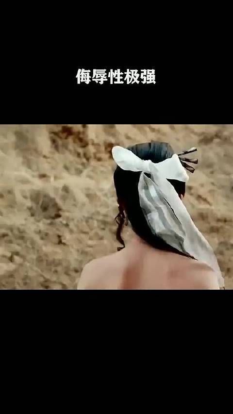 美女因为太瘦,被无情的抛弃了,只剩一下了一头驴