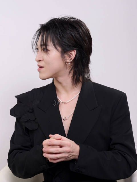赞多Tasiki直播全程 被主持人赞中文进步很多！