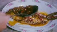 老电影经典吃戏场面，大厨吃酱牛肉配温酒，陈佩斯大口包子蛋花汤