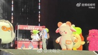 李荣浩武汉演唱会蒜鸟卖热干面，城市限定设计引热议
