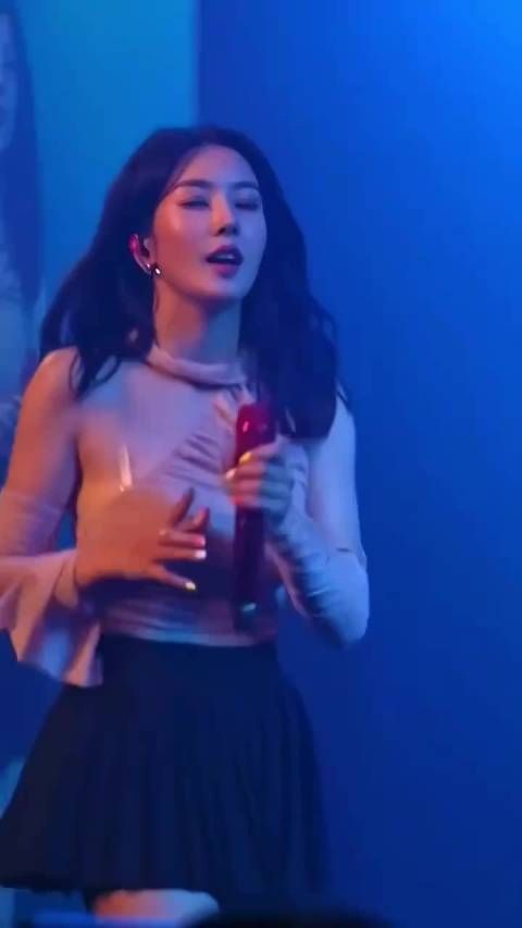 权恩妃身材性感迷人好有气质感，权姐火辣的热舞太养眼啦！