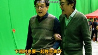 成龙和梁家辉上下班都要手挽手一起走，可爱老头