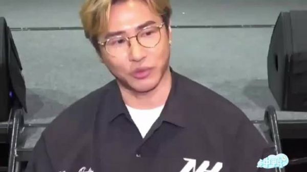 欧弟再婚不到1年分居,邻居曝因打鼾多疑致关系恶化