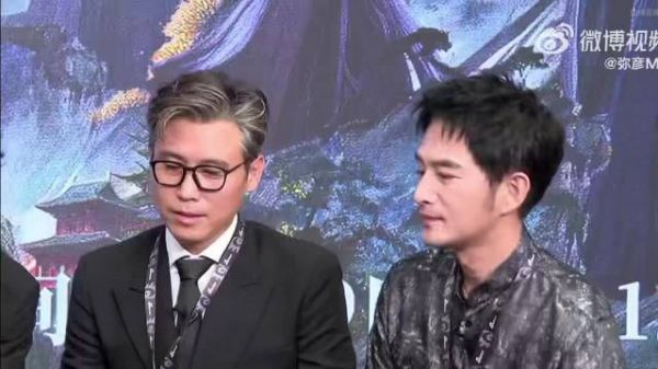 李乃文昨稳重下楼今活力扫楼