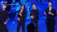 F4合体亮相五月天演唱会，阿信促成经典重聚