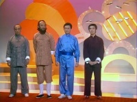此时的李连杰，25岁，武术冠军，动作巨星，还没有拍黄飞鸿！