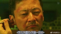 男人第一次反手掏耳朵，意外将20公分耳勺卡在里面 (1)