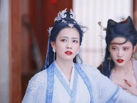 澹台浕身上浮现出魔神的印记