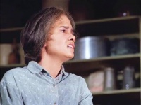 一生残酷经历导致精神崩溃，原来人活着真的很难