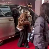 杨紫虽然在内娱出道二十多年但是她的本质还是很老实本分的一个人